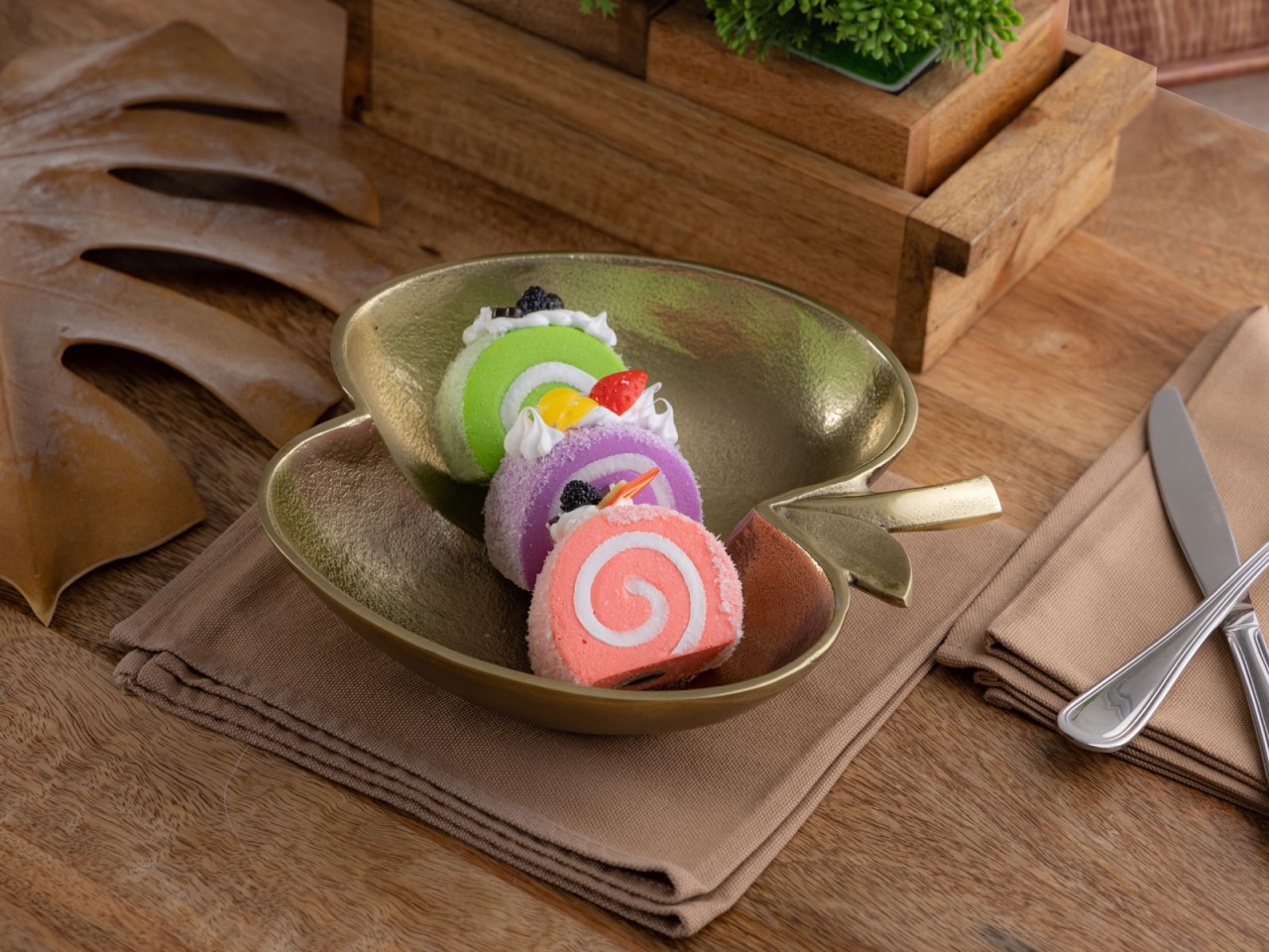 Apfel Schale Dekoschale Apple gold o. silber Aluminium Apfel Schale Dekoschale Apple gold o. silber Aluminium