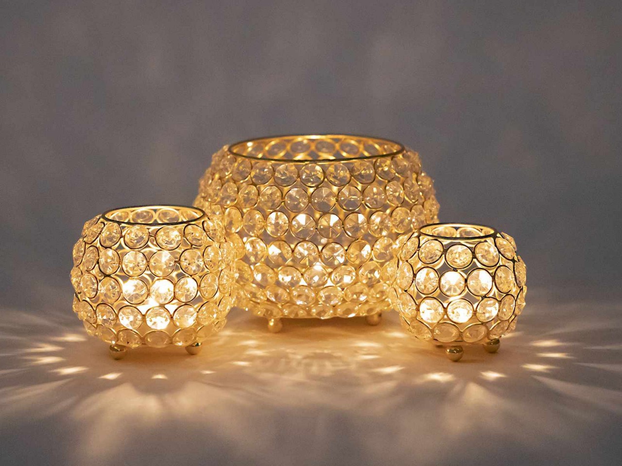 Kerzenhalter 24-teilig Set 3 x 8 VE Teelichthalter Crystal Kerzenständer gold o. silber Vintage Kris