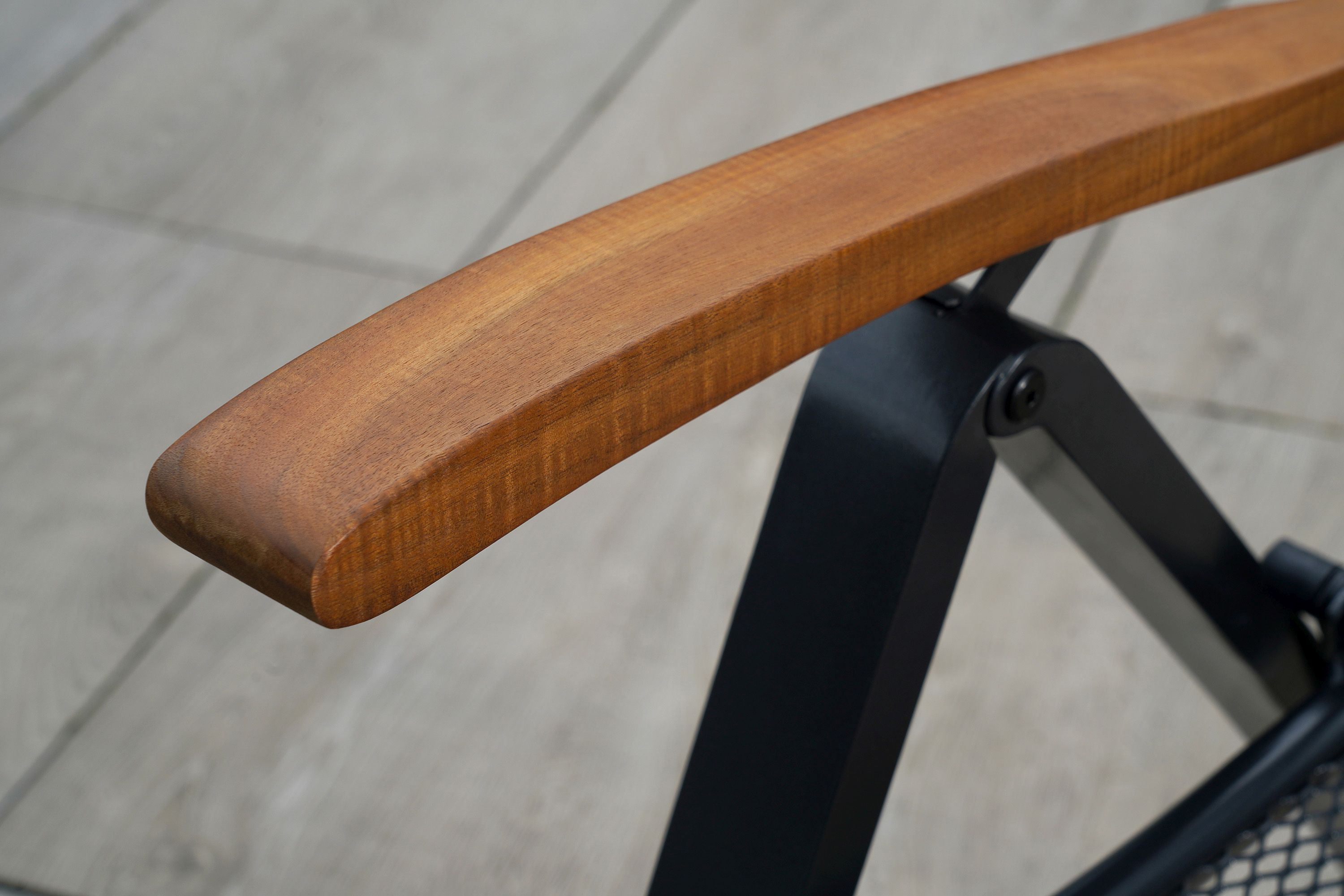 Merxx Tilos Gartenmöbel Set für 8 Personen 17 teilig aus Aluminium und FSC Akazienholz mit Flex Ausziehtisch 180 bis 300 cm 8 verstellbare Klappsessel und graue Kissen