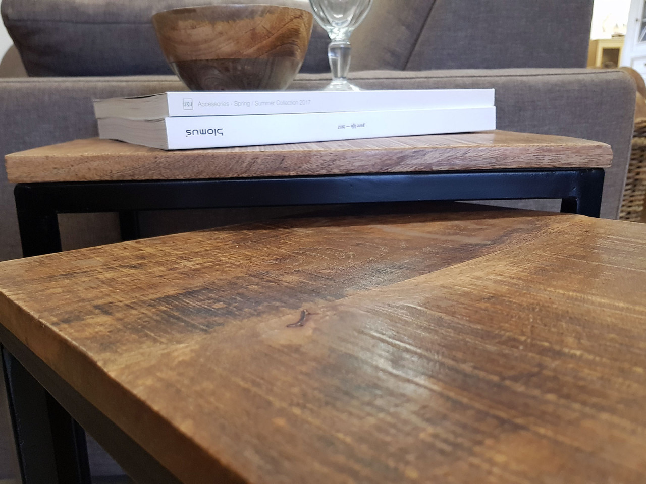 Beistelltisch Holz Satztisch Set 2 Stück Wohnzimmer Tisch Couchtisch Dallas Metall Gestell Beistelltisch Holz Satztisch Set 2 Stück Wohnzimmer Tisch Couchtisch Dallas Metall Gestell