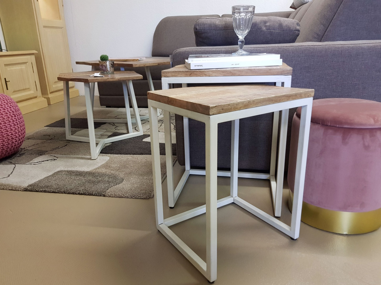 Beistelltisch Holz Satztisch Set 2 Stück Wohnzimmer Tisch Couchtisch Dallas Metall Gestell Beistelltisch Holz Satztisch Set 2 Stück Wohnzimmer Tisch Couchtisch Dallas Metall Gestell