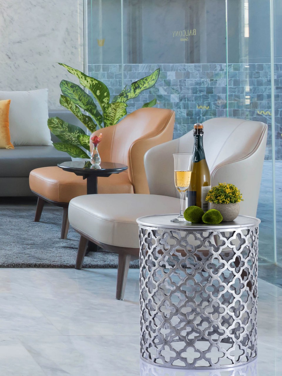 Dekotisch Metall Beistelltisch ø 40 x 45 cm rund Kairo silber o. gold Aluminium Orientalisch Dekotisch Metall Beistelltisch ø 40 x 45 cm rund Kairo silber o. gold Aluminium Orientalisch