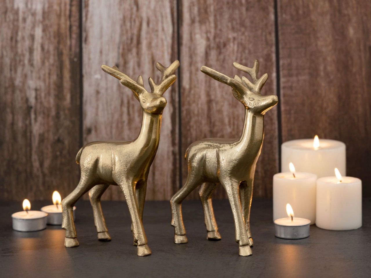 Deko Figur Hirsch 2er Set Tischdekoration Tierfigur Metall Weihnachtsdeko silber o. gold Aluminium Deko Figur Hirsch 2er Set Tischdekoration Tierfigur Metall Weihnachtsdeko silber o. gold Aluminium