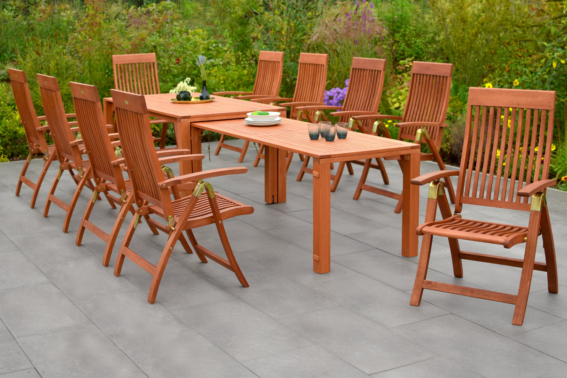 Comodoro Gartenmöbel-Set für 10 Personen – 11-teilig aus FSC® Eukalyptusholz mit großem Flex-Ausziehtisch 185–370 cm & verstellbaren Klappsesseln