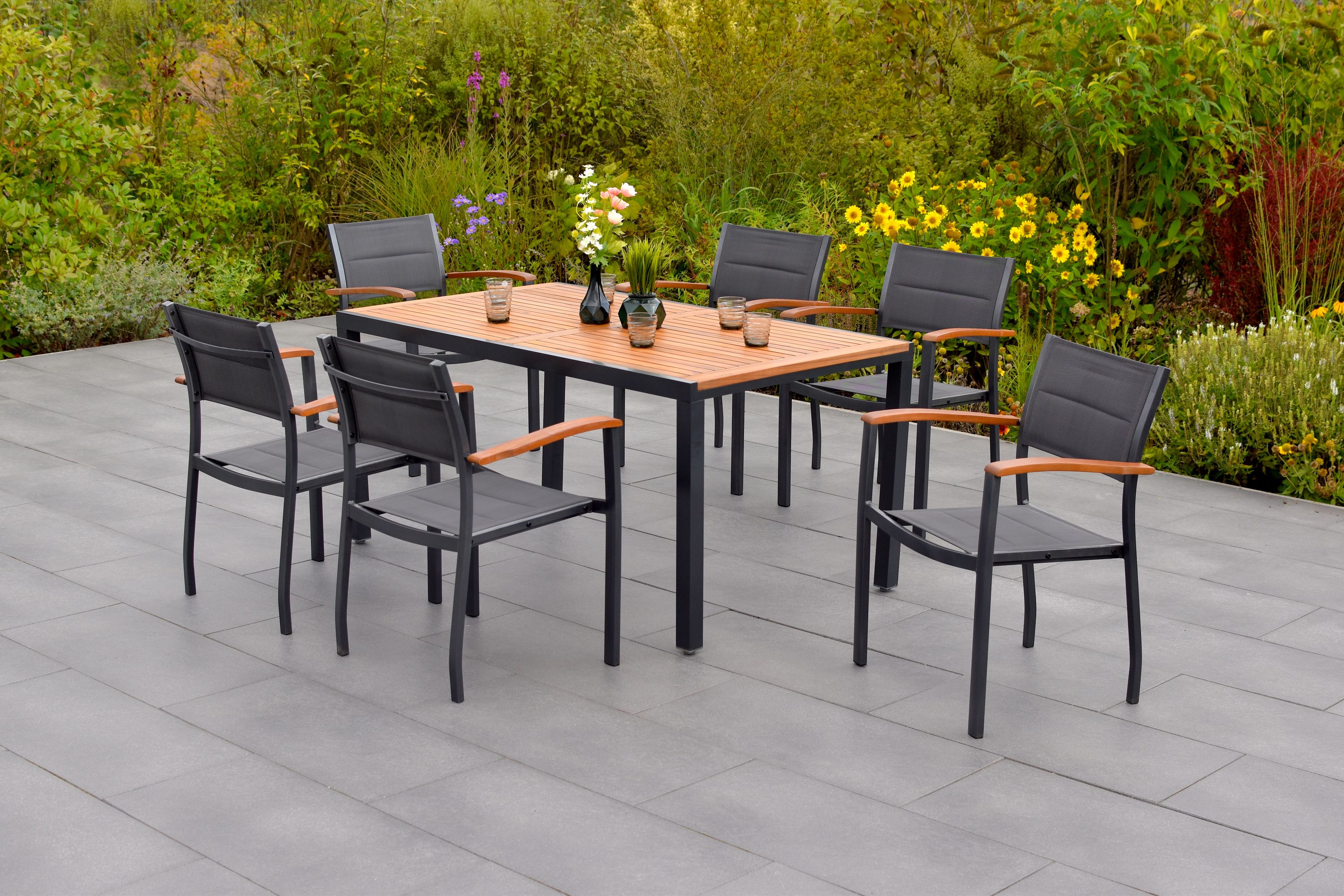 Merxx Paxos Gartenmöbel Set für 6 Personen 7 teilig aus Aluminium mit Textilbespannung und FSC Akazienholz mit Tisch 150x90 cm und 6 gepolsterten Stapelsesseln in Graphit Grau