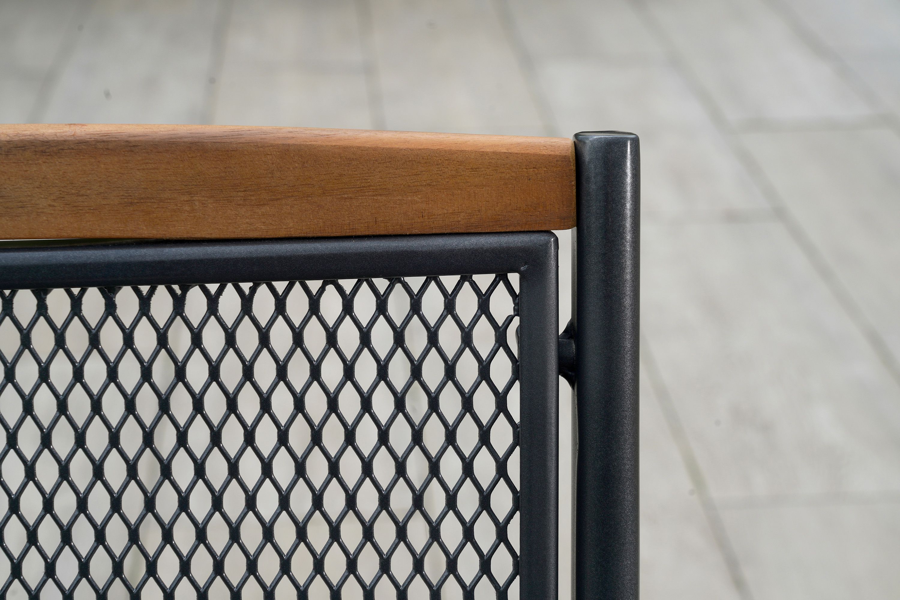 Merxx Gartentisch rechteckig 150×90 cm – Silbernes Aluminiumgestell mit Tischplatte aus FSC® Akazienholz